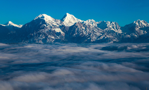 牛背山