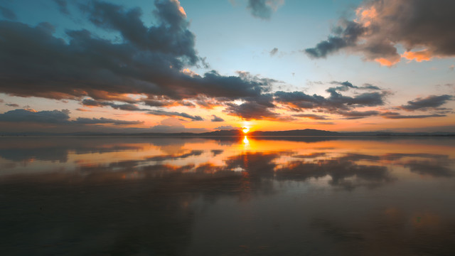 云南昆明电池夕阳