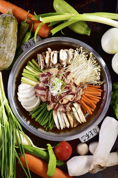 石板韩式蘑菇牛肉
