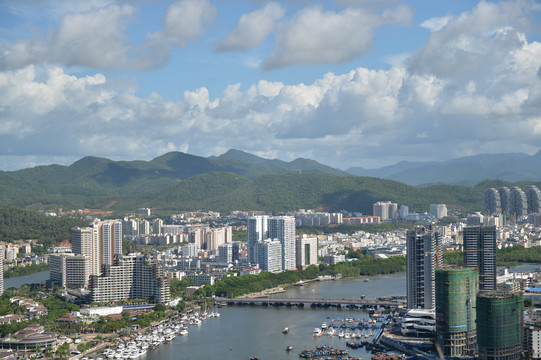 鹿回头风景区