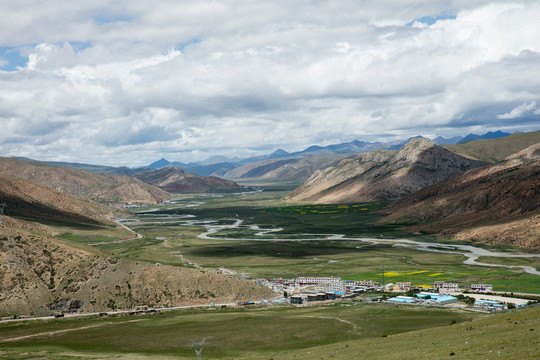 西藏公路上的风景