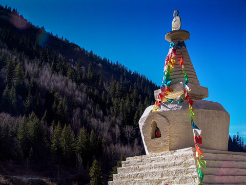 藏族白塔