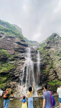 江西庐山三叠泉瀑布风景