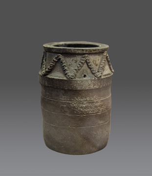 西汉原始瓷井