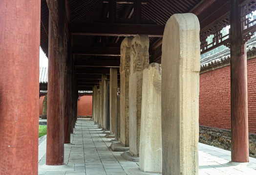 北岳庙石雕碑文走廊