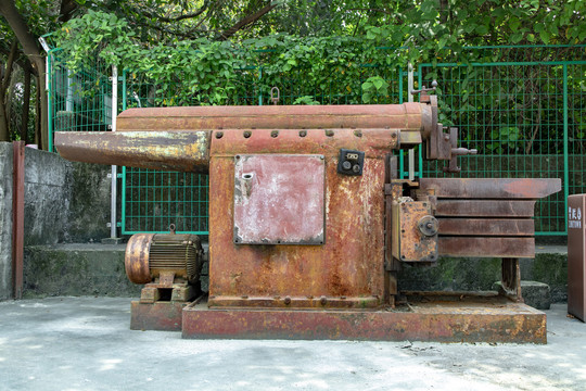 老式榨糖机器