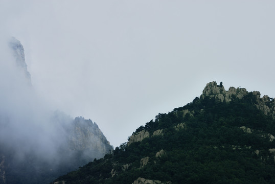 云雾山峰