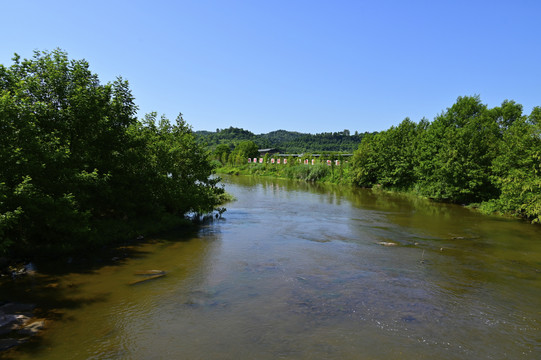 绿水青山就是金山银山