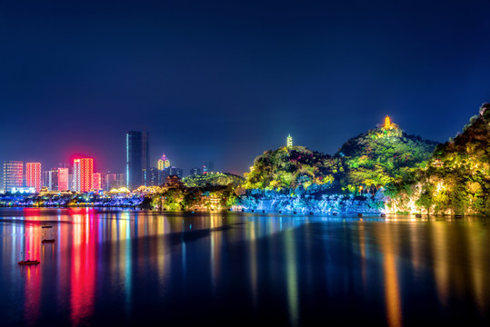 中国广西柳州柳江沿岸夜景