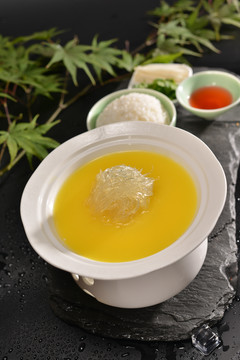 鱼翅捞饭