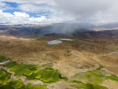 西藏日喀则昂仁县卡嘎镇航拍
