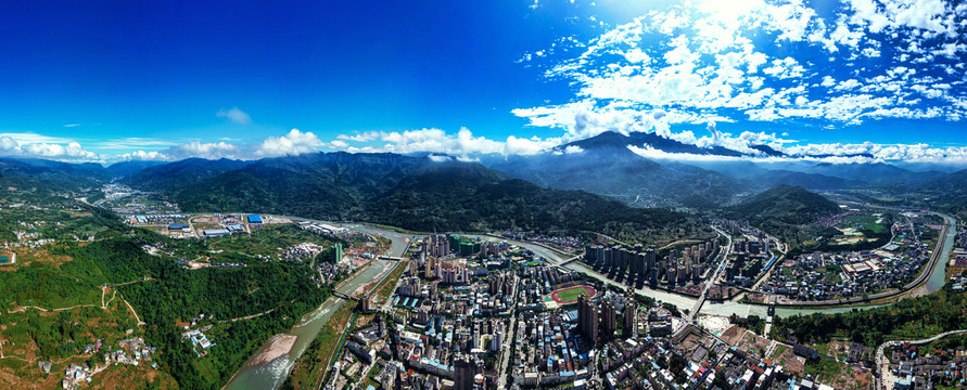 荥经两合水全景