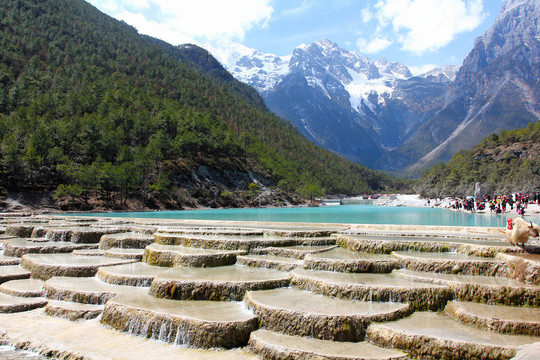 云南玉龙雪山丽蓝月谷风景