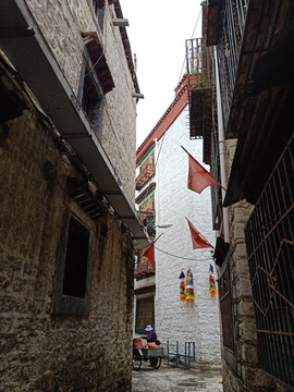 西藏拉萨街边小巷