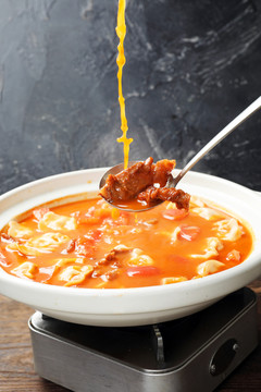 蕃茄牛腩炖水饺