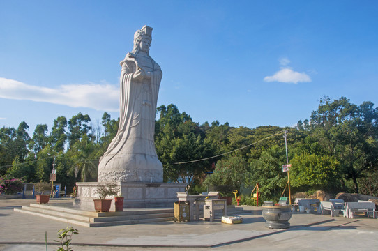 南安石鼓山妈祖女神像