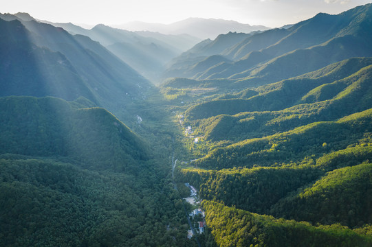 秦岭山