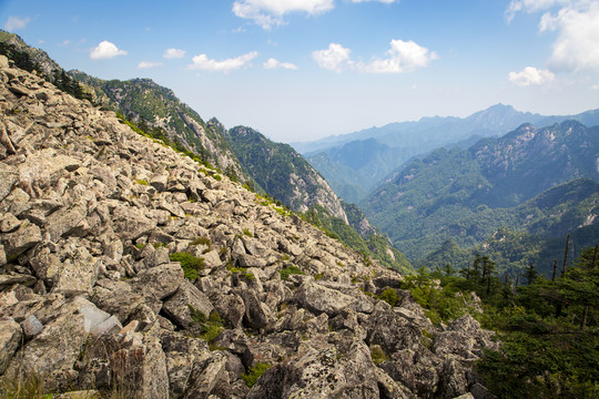 秦岭山