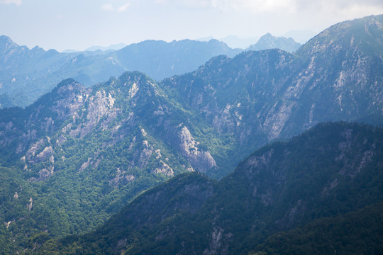 秦岭山