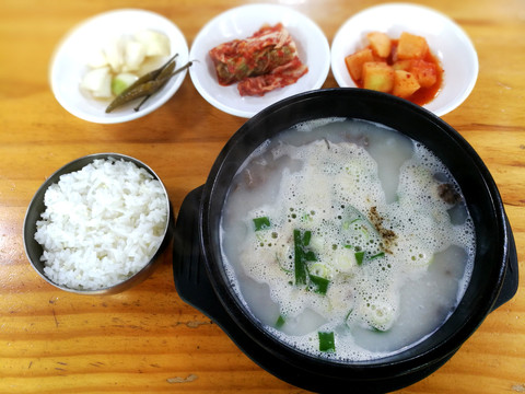 韩国牛肉汤饭