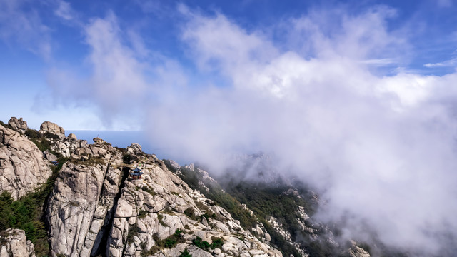 航拍青岛崂山巨峰山林天象