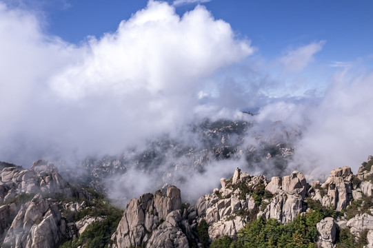 航拍青岛崂山云海奇观