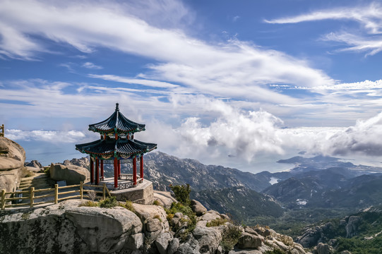 航拍青岛崂山巨峰古建筑