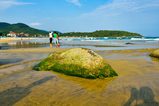 三亚月亮湾海滩