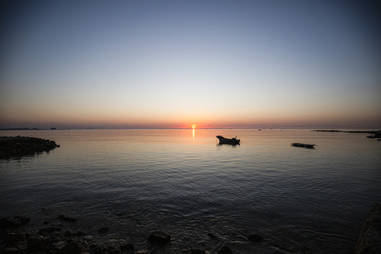 海上日出