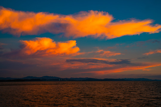 夕阳晚霞