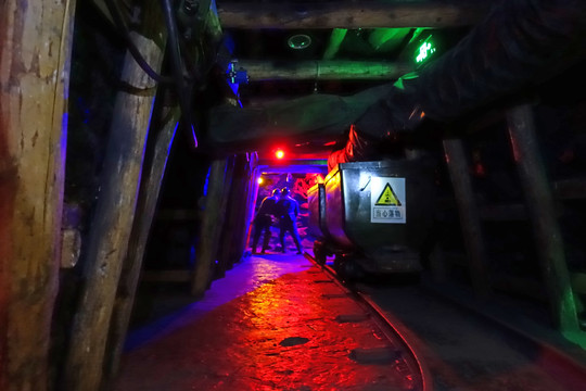 煤矿隧道