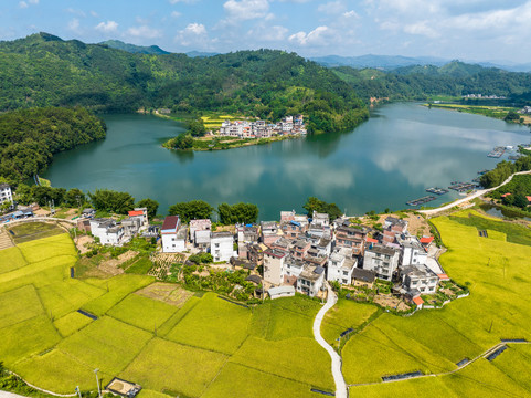 蒙山乡村夏日美丽江湾景美如画