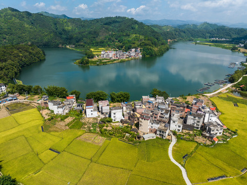 蒙山乡村夏日美丽江湾景美如画