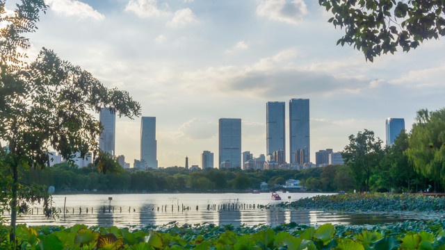 湖畔风景