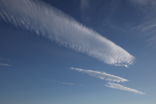 天空彩霞云