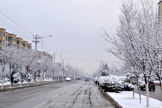 街道雪景