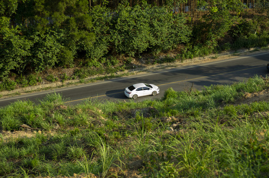 乡村公路车辆