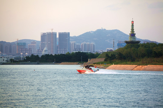 海滨城市风光