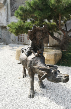 牧童骑黄牛雕塑