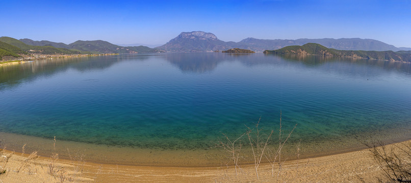 泸沽湖全景图