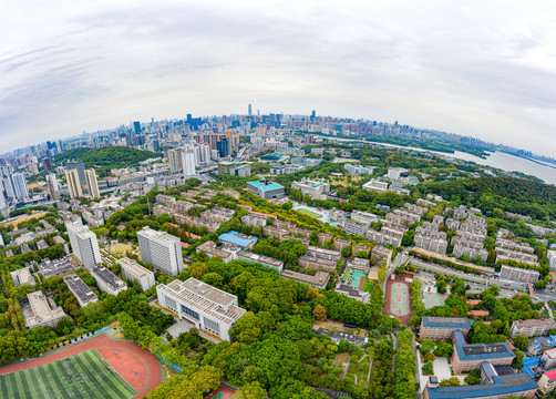 航拍武汉大学校园风光