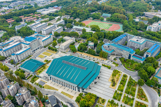 航拍武汉大学校园风光