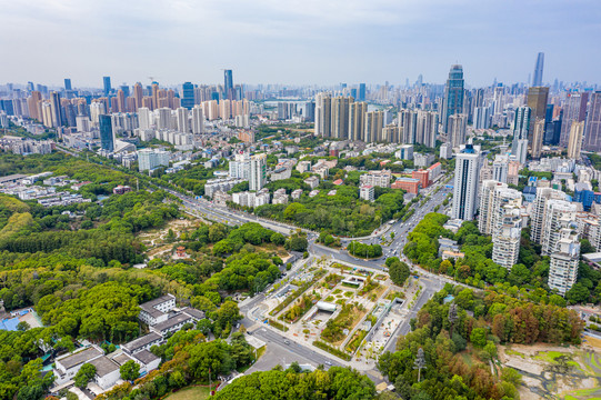 航拍武汉东湖梨园广场城市风光