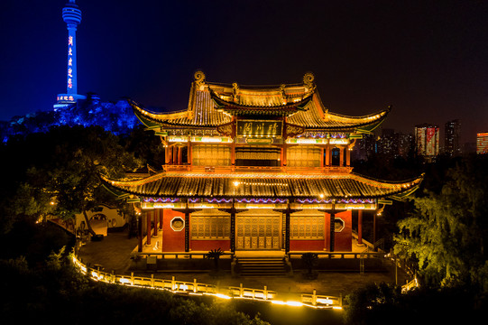 航拍武汉晴川阁景区夜景灯光秀