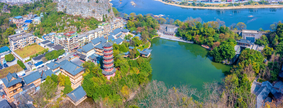 中国广西桂林木龙湖木龙塔