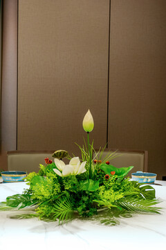 餐桌绿植
