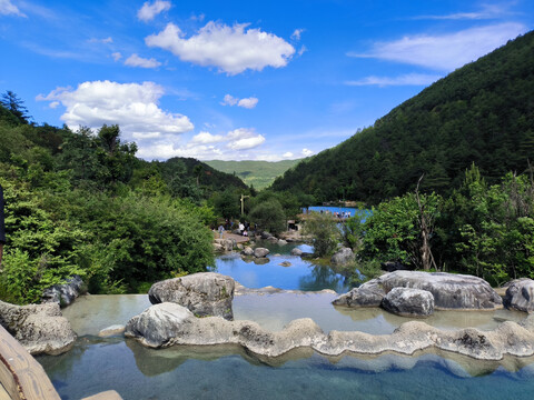 碧水蓝天