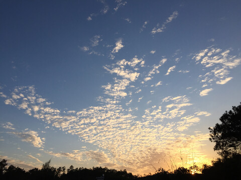 天空晚霞