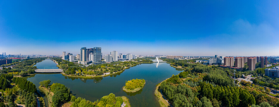 郑州龙子湖公园湖泊湿地全景图