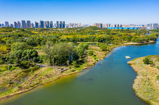 航拍河南郑州北龙湖湿地公园